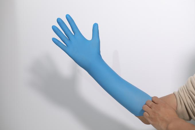 Des échantillons gratuits de haute qualité bleu ciel jetable en gros poudre médicamenteuse sans manche longue gants de nitrile non stériles 4