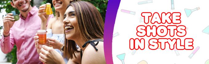 Un ensemble de verres de chimie, 4 verres de laboratoire en plastique, des cadeaux scientifiques drôles, un cadeau cool pour la remise des diplômes de chimie. 1