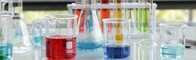 Ensemble de bouteilles en verre gradué 10 ml 25 ml 50 ml 100 ml, ensemble de biches en verre épais 50 ml 100 ml 250 ml avec 2 gouttières 4