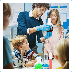 Ensemble de verres de laboratoire, ensemble de bouteilles de verre, ensemble de bouteilles de verre 3 bouteilles de verre 3 bouteilles d'Erlenmeyer 3 bouteilles de mesure graduées 4