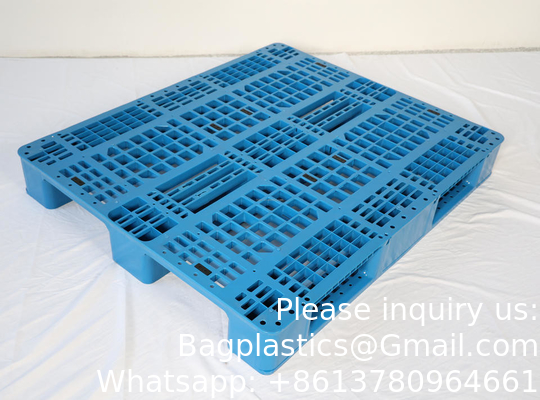 1200*1000 Pallets industriels à trois patins Euro HDPE grand empilable à quatre voies personnaliser palettes en plastique