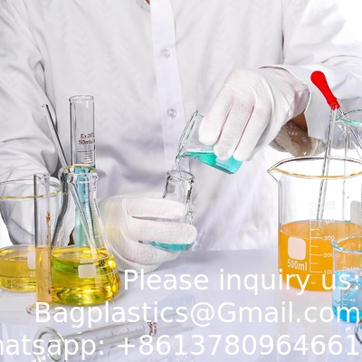 Les verres de laboratoire comprennent 4 ensembles de cylindres gradués, 4 ensembles de bols en verre, 3 gouttelettes en verre, 4 baguettes, 5 tasses de mesure