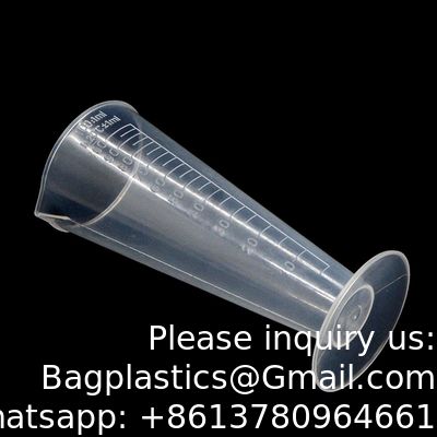 Capacité de 100 ml de tasse de mesure graduée en plastique Beaker Conus Forme ronde Base de laboratoire Cuisine claire
