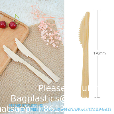 Un ensemble de couverts jetables en bois de bambou 100% naturel, écologique, biodégradable et compostable
