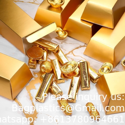 Des barres d'or une fausse boîte cadeau pour une fête d'Halloween