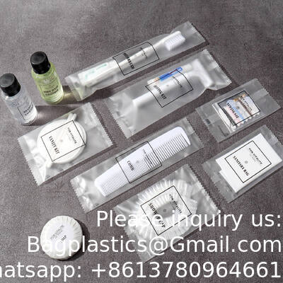 Kit de toilette d'hôtel, set de nettoyage basique pour voyage, set portable jetable d'articles de toilette pour hôtels, kit de brosse à dents de voyage, kit de rasage, kit dentaire, kit de vanity, peigne, pantoufles, fournitures d'hôtel,